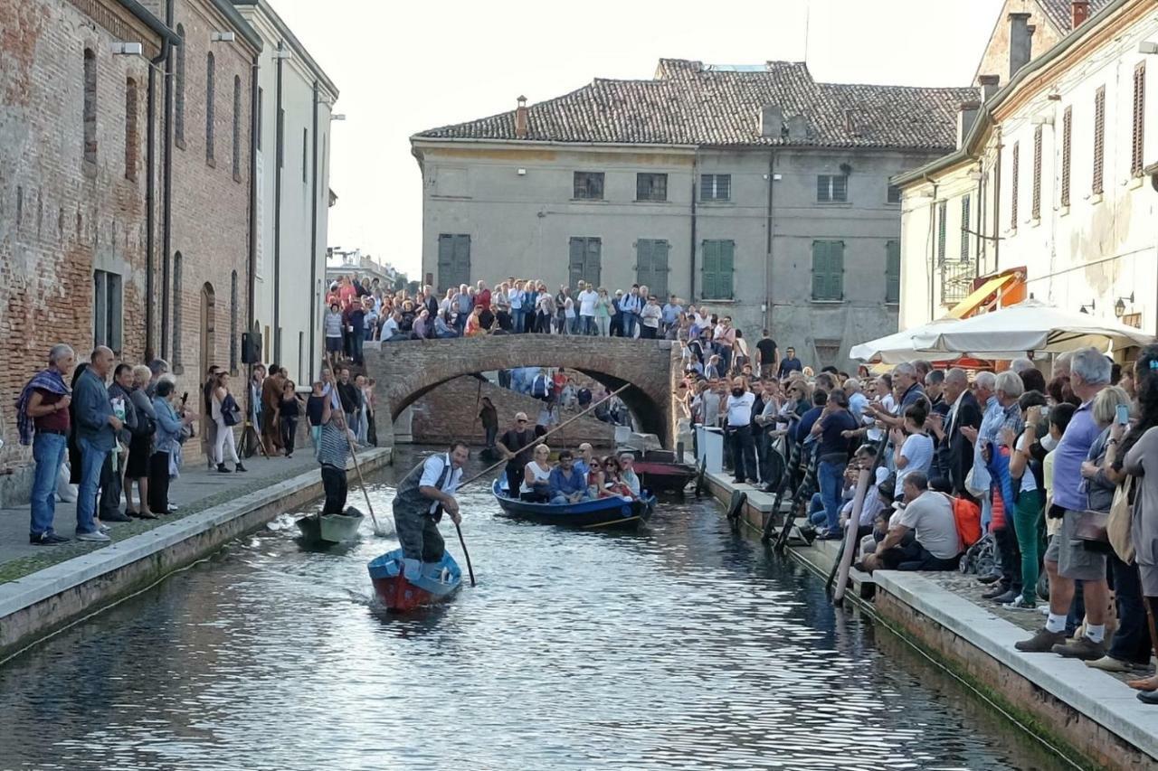 Villetta Maiori Lido delle Nazioni Kültér fotó