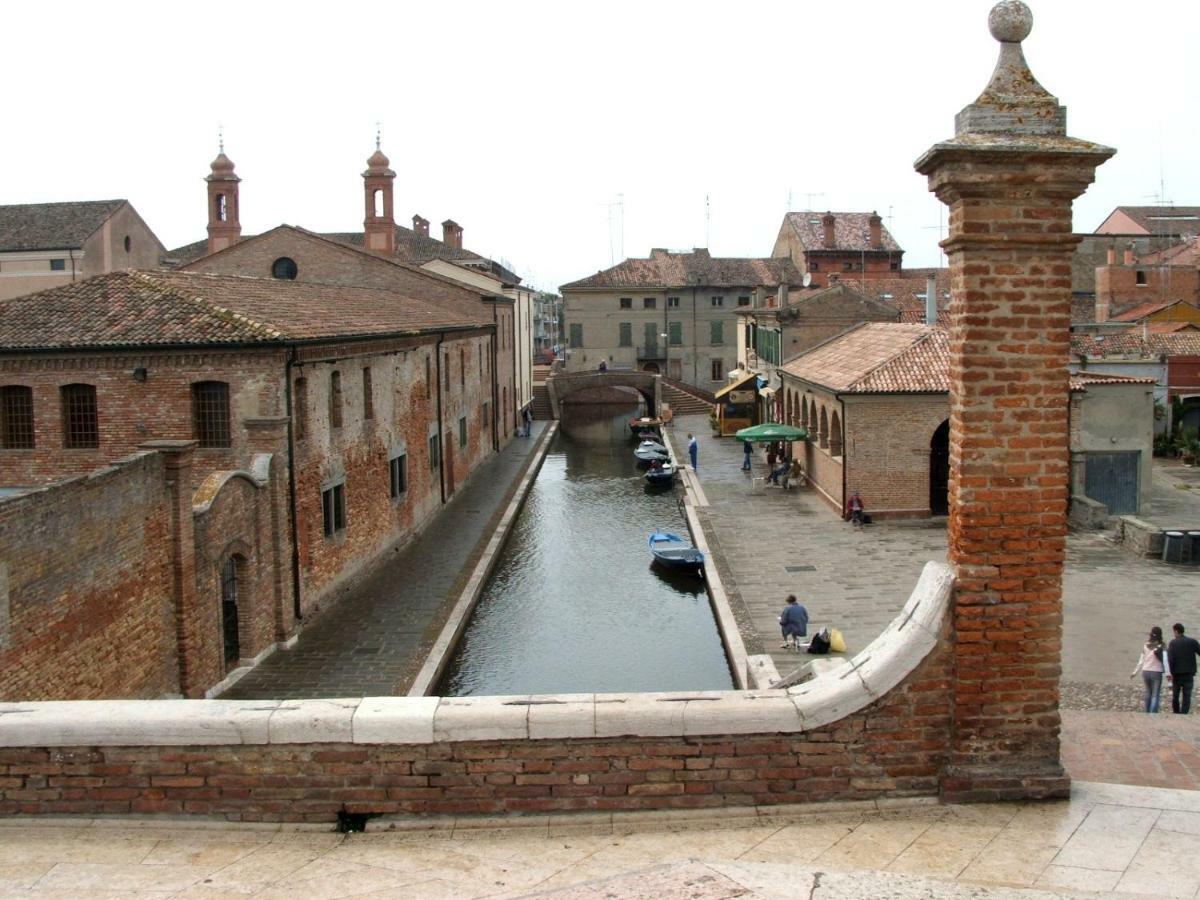 Villetta Maiori Lido delle Nazioni Kültér fotó